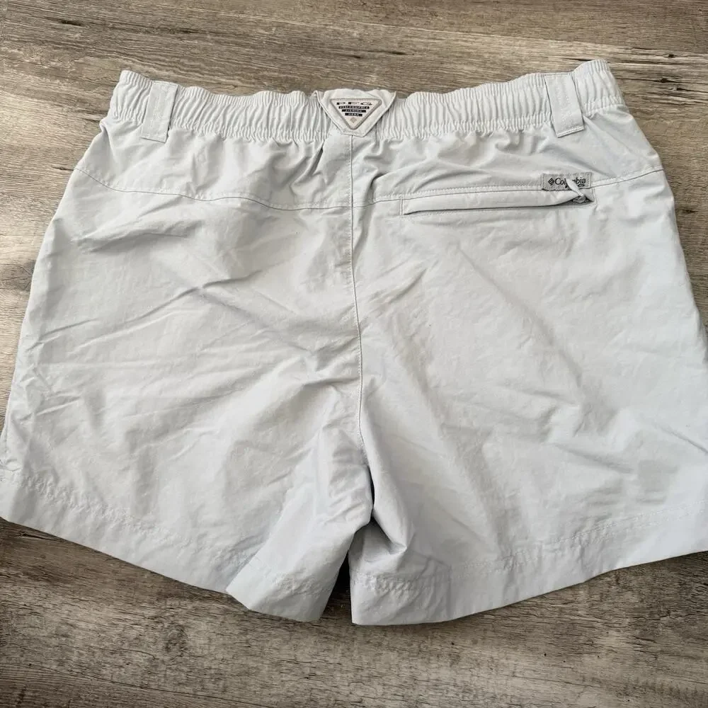 Columbia PFG Backcast Water Shorts Womens Medium Cirrus Gray 5” Inseam Nylon